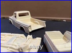 R&R RESIN 1956 International Harvester Pickup Truck Kit 1/25 McM