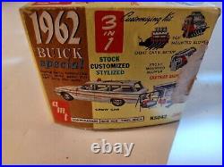 Rare 1962 Buick special customized model kit 3 in 1 AMT k5042 awesome. T 1