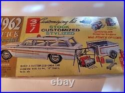 Rare 1962 Buick special customized model kit 3 in 1 AMT k5042 awesome. T 1