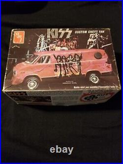 Rare! AMT 1977 Custom Chevy KISS Van Model Kit Unbuilt 1/25