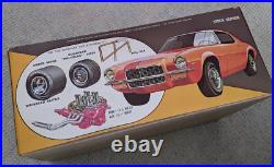 Rare UNBUILT VINTAGE AMT ORIGINAL ANNUAL KIT 1970 1/2 Camaro SS396 SS 396 Y720