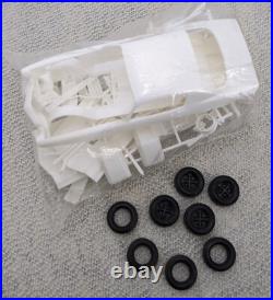 Rare UNBUILT VINTAGE AMT ORIGINAL ANNUAL KIT 1970 1/2 Camaro SS396 SS 396 Y720