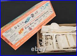 Rare Vintage Model Kit #61-149 AMT 1961 Ford Convertible K111 Open Box Unbuilt