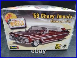 Revell California Wheels 59 Chevy Impala Convertible Model 1/25 Scale