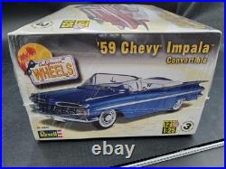 Revell California Wheels 59 Chevy Impala Convertible Model 1/25 Scale