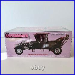 SEALED AMT 125 Graveyard Ghoul Duo Overtaker Bodysnatcher Kit #SCM019/12