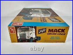 Schlitz Beer Mack Cruise-Liner AMT 125 Model Kit # T553 Parts Lot