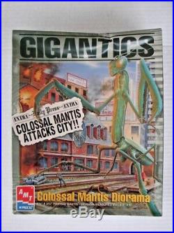 Sealed! 1996 Amt Ertl Model Kits Set Of 2 Gigantics Tarantula & Praying Mantis