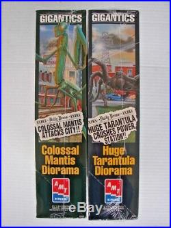 Sealed! 1996 Amt Ertl Model Kits Set Of 2 Gigantics Tarantula & Praying Mantis