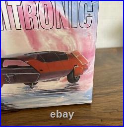 Sealed AMT The Amtronic Futuristic Multi-Duty Vehicle Model Car Kit AMT755/12