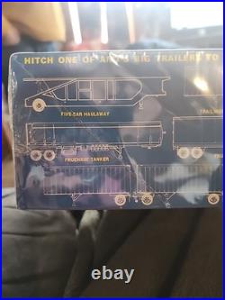 Sealed Vintage Original Mib Amt White-freightliner Sd Truck Tractor Color Green