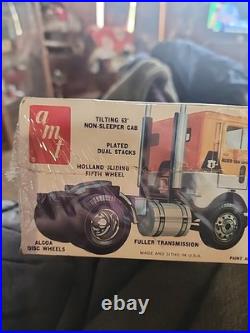 Sealed Vintage Original Mib Amt White-freightliner Sd Truck Tractor Color Green