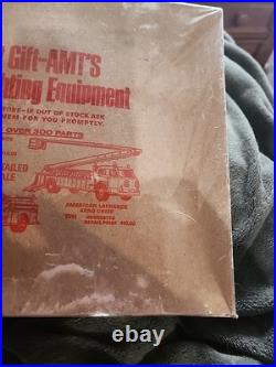 Sealed Vintage Original Mib Amt White-freightliner Sd Truck Tractor Color Green
