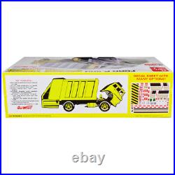 Skill 3 Model Kit Ford C-900 GarWood Refuse Garbage Truck with Load-Packer 1/