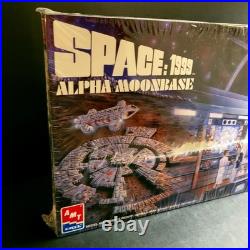 Space 1999 Alpha Moonbase AMT ERTL Model Kit Vintage Sealed