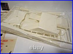 Star Trek Tv Mr. Spock Model Kit & Vulcan Shuttle Amt Model Kit New Sealed