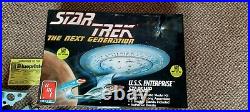 Star Trek USS Enterprise 1701-D 1400 Scale Model Kit AMT/Ertl 6619 Complete