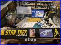 Star Trek USS Enterprise NCC-1701 50th Anniversary Kit 1650 Scale