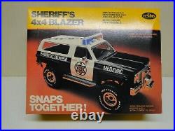 Testors Sheriffs 4x4 Blazer Square Body Snap Together Medevac Plastic Model
