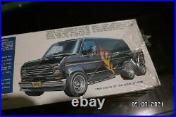 The Six Wheel Van Model Kit Sealed RARE AMT Ford Custom Van