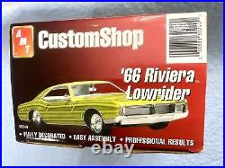 Ultra Rare Kit AMT Ertl CustomShop'66 Buick Riviera Lowrider 125 Model READ