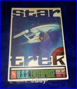 VINTAGE 1966 STAR TREK U. S. S. ENTERPRISE Space Ship Model Kit 921-200 AMT