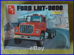 VINTAGE 1/25 AMT Ford LNT-8000 Conventional, opened. #T504