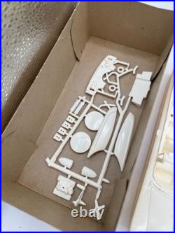 VINTAGE AMT 1960 BUICK CONVERTIBLE CAR MODEL / KIT 3 in 1 CUSTOMIZING KIT