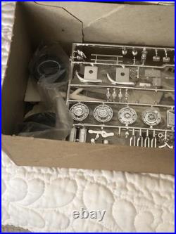 VINTAGE AMT 1962 K912 CORVETTE CONVERTIBLE MODEL KIT OPEN BOX Unassembled Kit