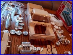 VINTAGE AMT 1963 FORD PICK UP F100 annual 08-133 model truck REBUILDER/PARTS
