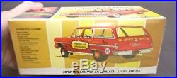 VINTAGE AMT 8744 1964 CHEVELLE STATION WAGON ANNUAL 1/25 Model Car Mountain