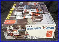 VINTAGE AMT White Western Star Model Truck Kit 1/25 Scale T546