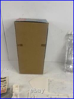 VINTAGE ORIGINAL 1/25 SCALE 1963 AMT SKI-DRAG BOAT WithTRAILER