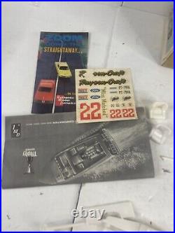 VINTAGE ORIGINAL 1/25 SCALE 1963 AMT SKI-DRAG BOAT WithTRAILER