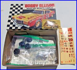 VINTAGE ORIGINAL AMT BOBBY ALLISON NASCAR CHEVY MONTE CARLO Model KIT 1/25