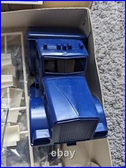 VTG 1970s IMIA HTF 1/28 KENWORTH W900 MOTORIZED MODEL KIT B-963 WithMOTOR COMPLETE