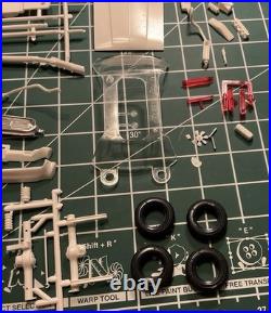 VTG AMT 1969 Ford Thunderbird 125 Scale Car Model Kit # Y901-200 REDLINE HTF