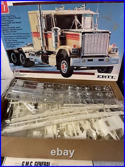 VTG AMT ERTL 1/25 Scale GMC General Deisel Cab Model Kit Sealed Parts New Open