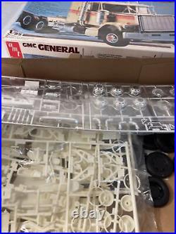 VTG AMT ERTL 1/25 Scale GMC General Deisel Cab Model Kit Sealed Parts New Open