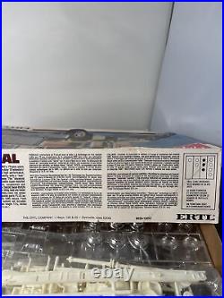 VTG AMT ERTL 1/25 Scale GMC General Deisel Cab Model Kit Sealed Parts New Open