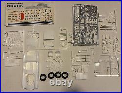 VTG AMT Ford Powered Cobra 3 in 1 Customizing 125 Scale Model Kit 2170-150