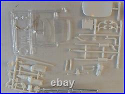 VTG AMT Ford Powered Cobra 3 in 1 Customizing 125 Scale Model Kit 2170-150