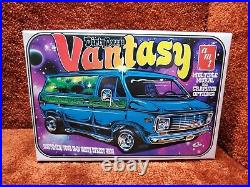 Vantasy Dirty Donny's Customizable Van Bonus Article 125 Scale AMT Model Sealed