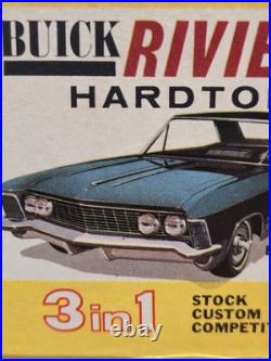 Vintage 1963 BUICK RIVIERA AMT Original 1963 ISSUE 1/25 Plastic Model Kit