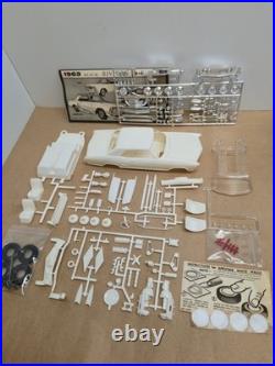 Vintage 1963 BUICK RIVIERA AMT Original 1963 ISSUE 1/25 Plastic Model Kit