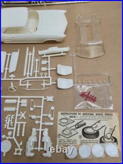 Vintage 1963 BUICK RIVIERA AMT Original 1963 ISSUE 1/25 Plastic Model Kit