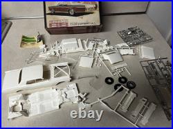 Vintage 1968 AMT Lincoln Continental Model Kit With Box & Instructions