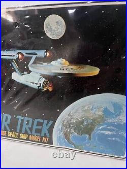 Vintage 1968 AMT S951 250 Star Trek USS Enterprise Model Kit Sealed