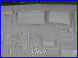 Vintage 1969 AMT 1/25 Scale Bushwacker GMC Jimmy with Trail Bike #T428-250 Read