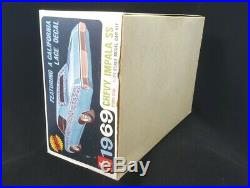 Vintage 1969 AMT CHEVY IMPALA SS Y909-200 1/25th Scale Model Kit COMPLETE